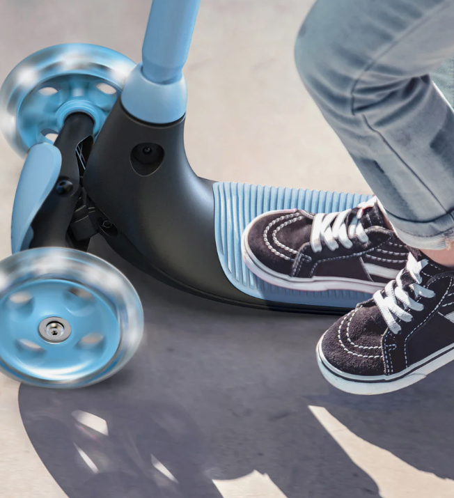 Yvolution Y Glider Kiwi Scooter Age 3-8 Years